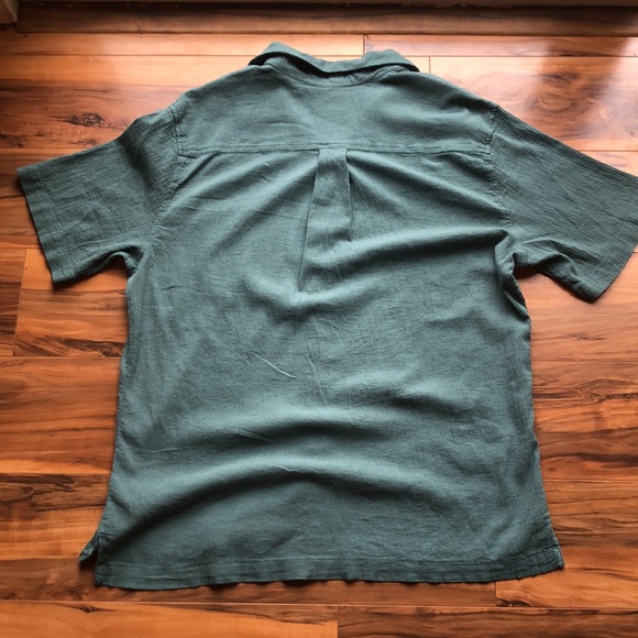 NWOT Urban Outfitters STANDARD CLOTH Liam Crinkle Shirt - Picture 2 of 3